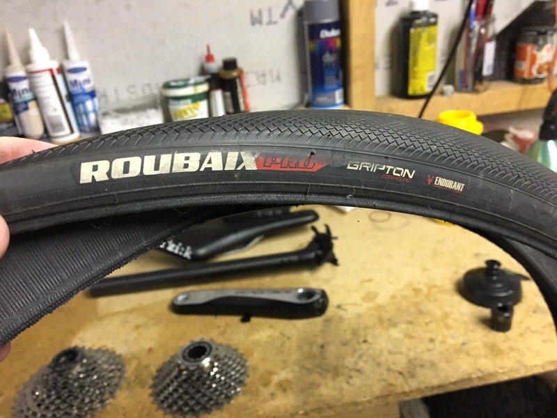 specialized roubaix accessories