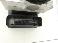 Honda CR-V II RD 01-06 ABS Steuergerät Aggregat Hydraulikblock Honda CR-V II RD 01-06 01.01.2004 57110-S9A-E010-M1... Vorschau 4