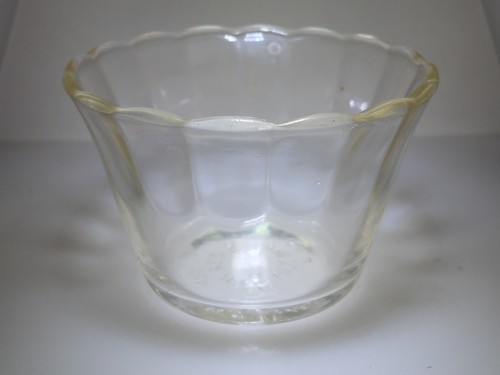 VINTAGE 1940'S ANCHOR HOCKING FIRE KING 5 OZ. CUSTARD # 422