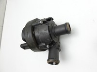 VW Passat 3G 14-19 TFSI 1,8 131KW Umwelzpumpe Heizung Pumpe VW Passat 3G 14-19 11.04.2016 5Q0121599AA gebraucht Vorschau 2