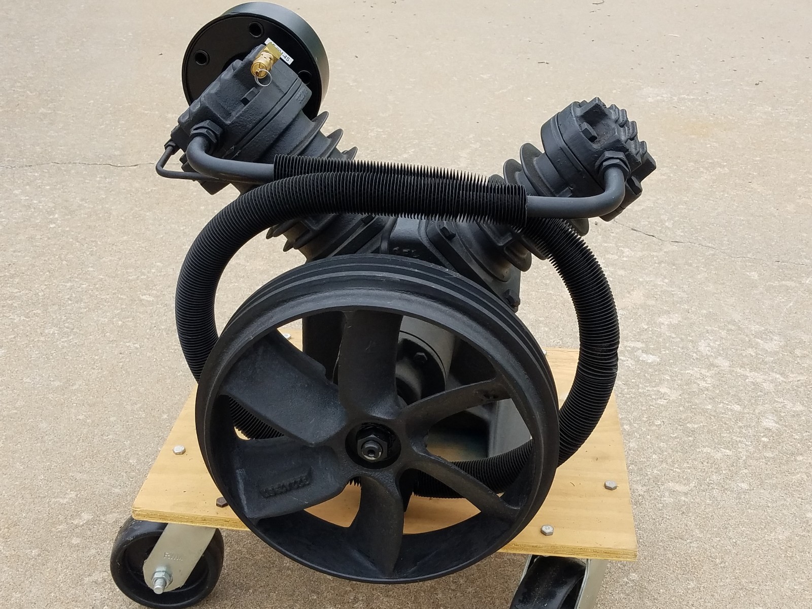 Air Compressor Pump T30 / 2475 Ingersoll Rand 24 cfm requires 7.5 HP Motor