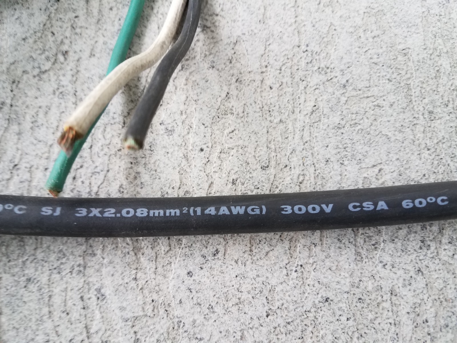 Flexible 14/3 12 Foot Replacement Power Cord