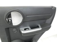 Dodge Nitro 06-10 Türverkleidung Türpappe Rechts Hinten Dodge Nitro 06-10 20.08.2008 6639110 gebraucht Vorschau 4