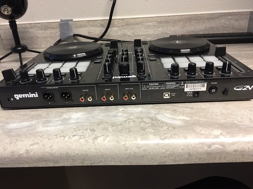 GEMINI G2V - 2 CHANNEL DJ MIDI CONTROLLER - MAC, PC, TRAKTOR / Authorized Dealer