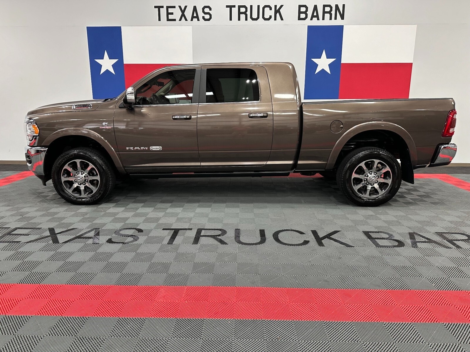 2021 Ram 2500 4WD Longhorn 2021 Longhorn Mega Cab 6.7L Diesel 12in Screen Sun