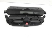 Hyundai IX20 JC 10-15 Warnblinkschalter Schalter Zenteralverriegelung ZV Hyundai IX20 JC 10-15 21.02.2014... Vorschau 2