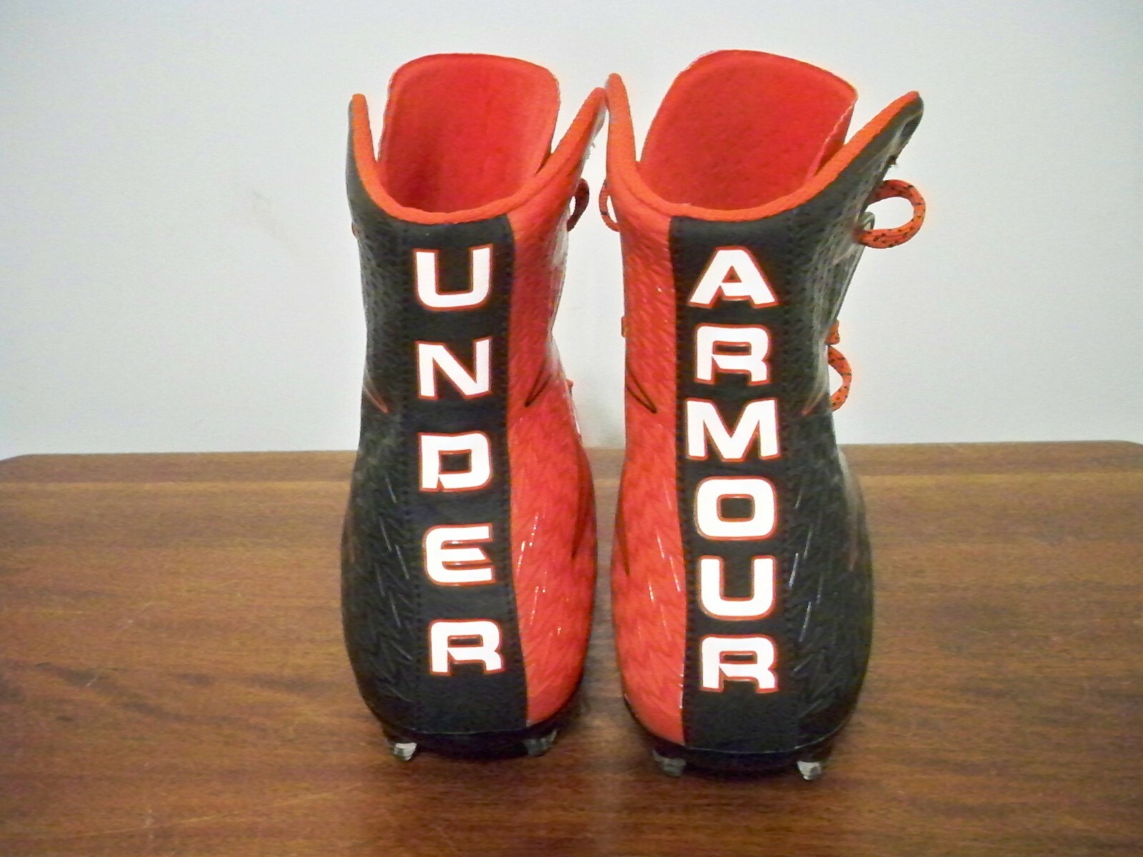 ?? Under Armour RARE UA HIGHLIGHT Mens Cleats ClutchFit 1269693-061 size 11