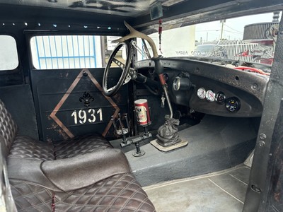 image 2 of interior