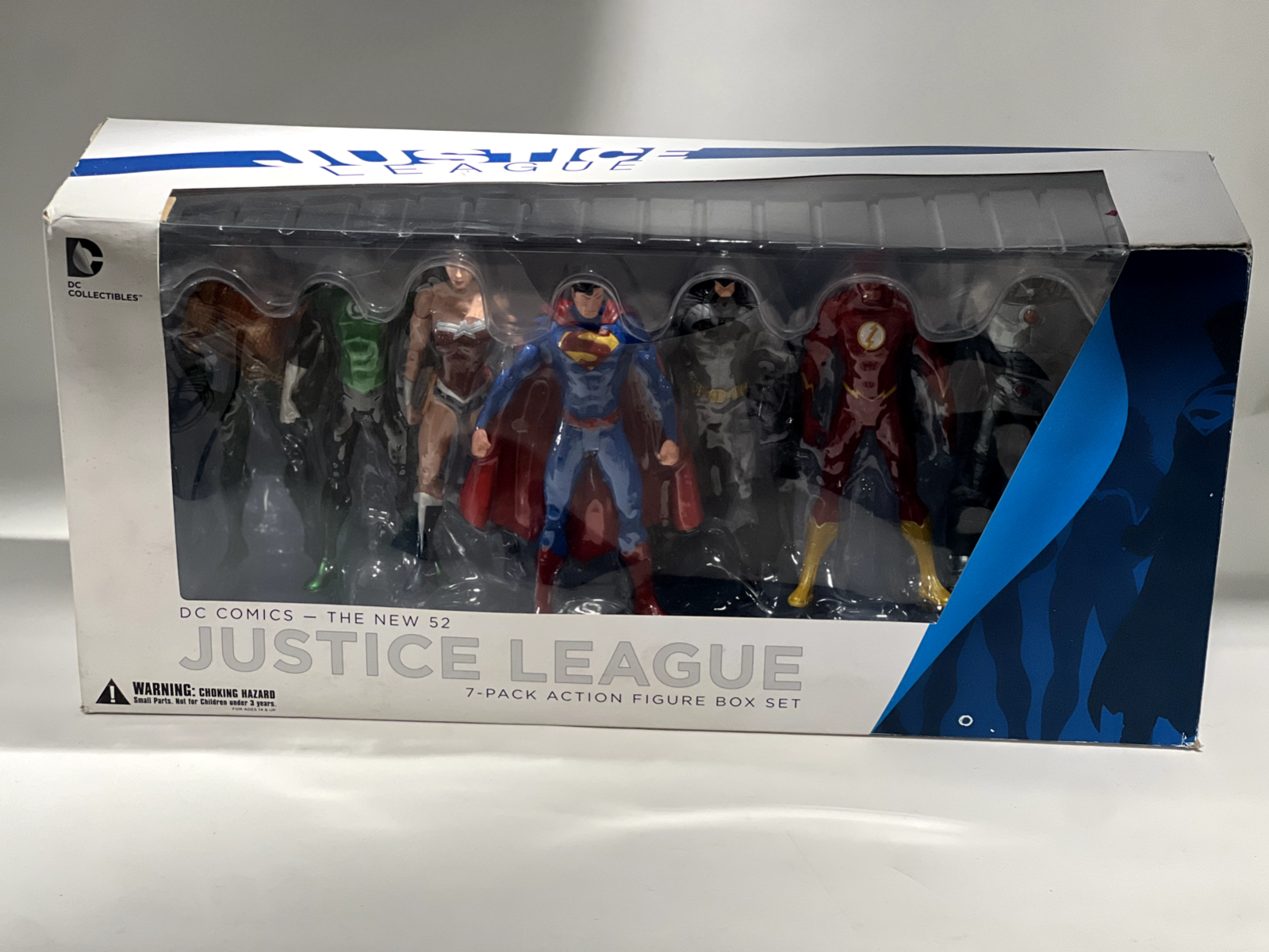 DC Collectibles DC Comics Justice League 7 Pack Action Figure Set damaged box