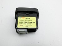 Hyundai I30 GD 15-17 USB AUX Buchse Anschluss Hyundai I30 GD 15-17 08.07.2015 96120A5100 96120-A5100 gebraucht Vorschau 2