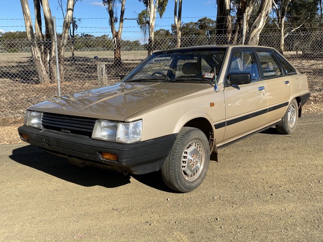 Toyota camry 1984