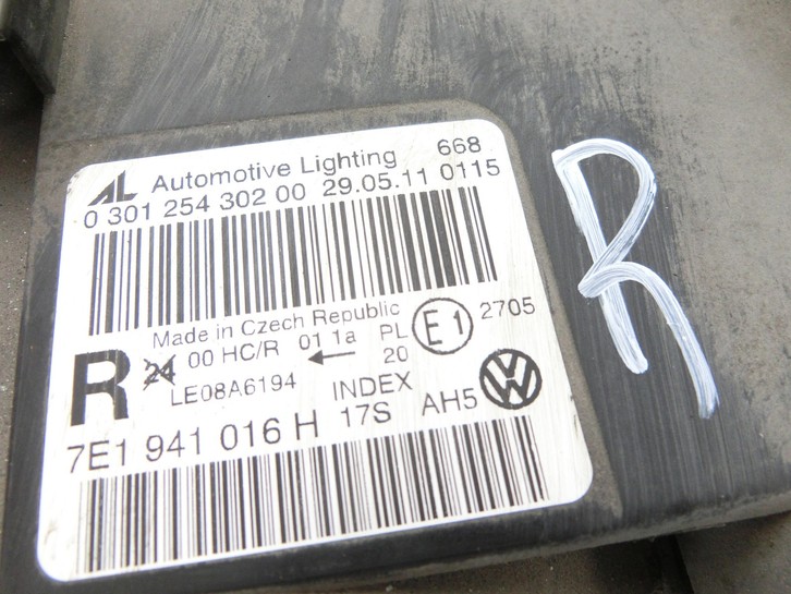 VW T5 7E 09-15 Scheinwerfer Frontscheinwerfer Rechts orig. VW T5 7E 09-15 06.06.2011 7E1941016H 030125430200... Vorschau 6