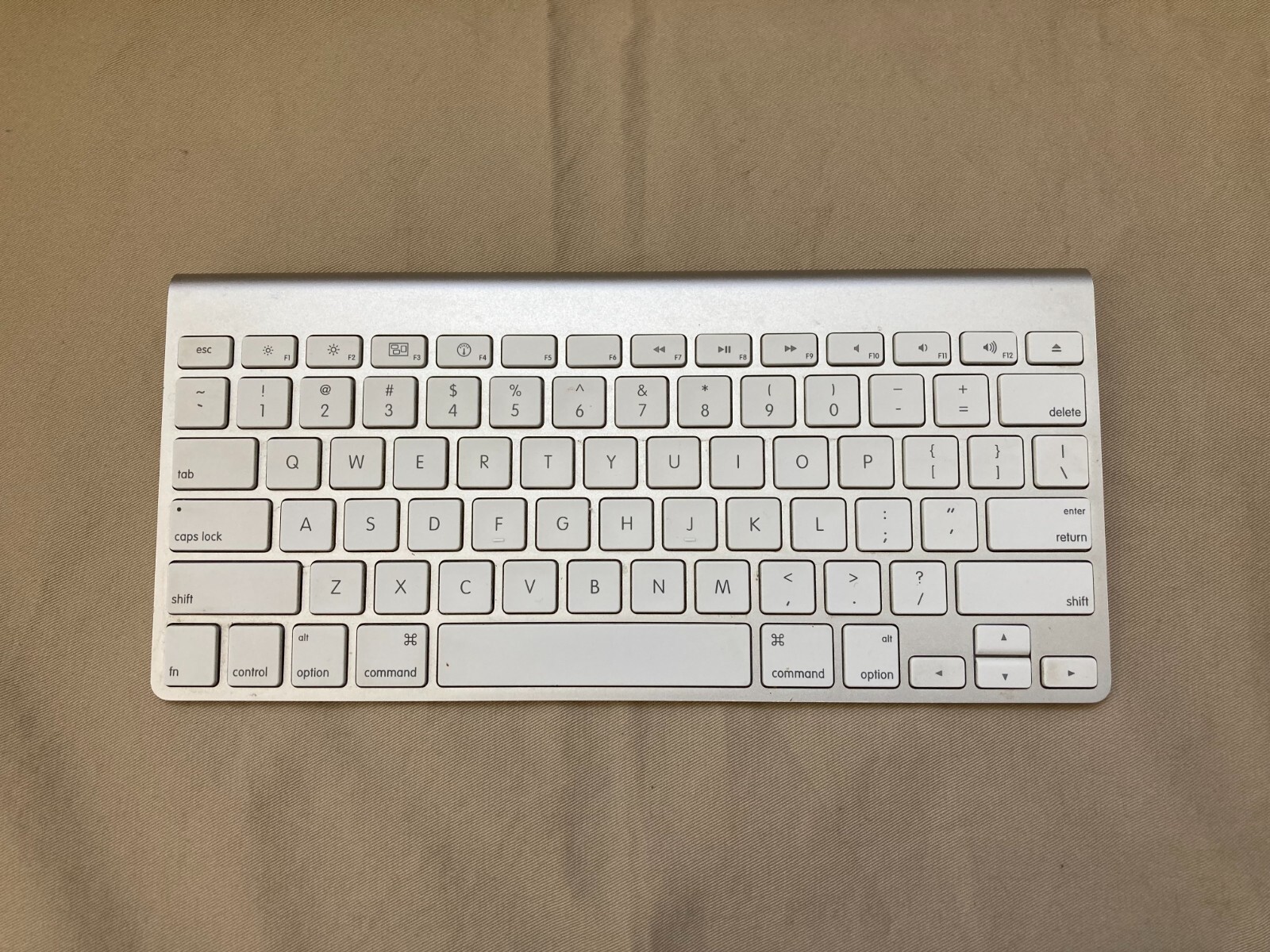 Model A1314 | Apple Wireless Keyboard