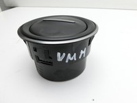 Dacia Duster II HM 18-21 Luftdusche Luftdüse Mitte Hinten Dacia Duster II HM 18-21 05.07.2019 gebraucht Vorschau 2