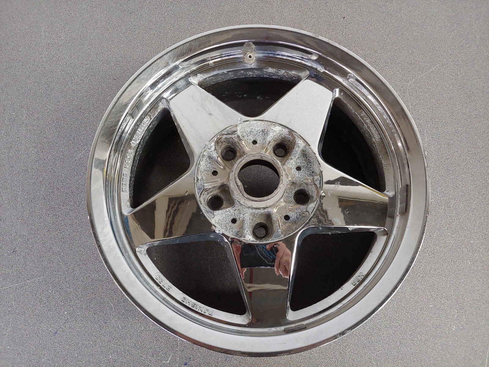 超バリ山MOMO MADE IN ITALY 195/55R16 4本 MINI RARE MOMO Fit daihatsu toyota STEERING WHEELS GREAT GENUINE
