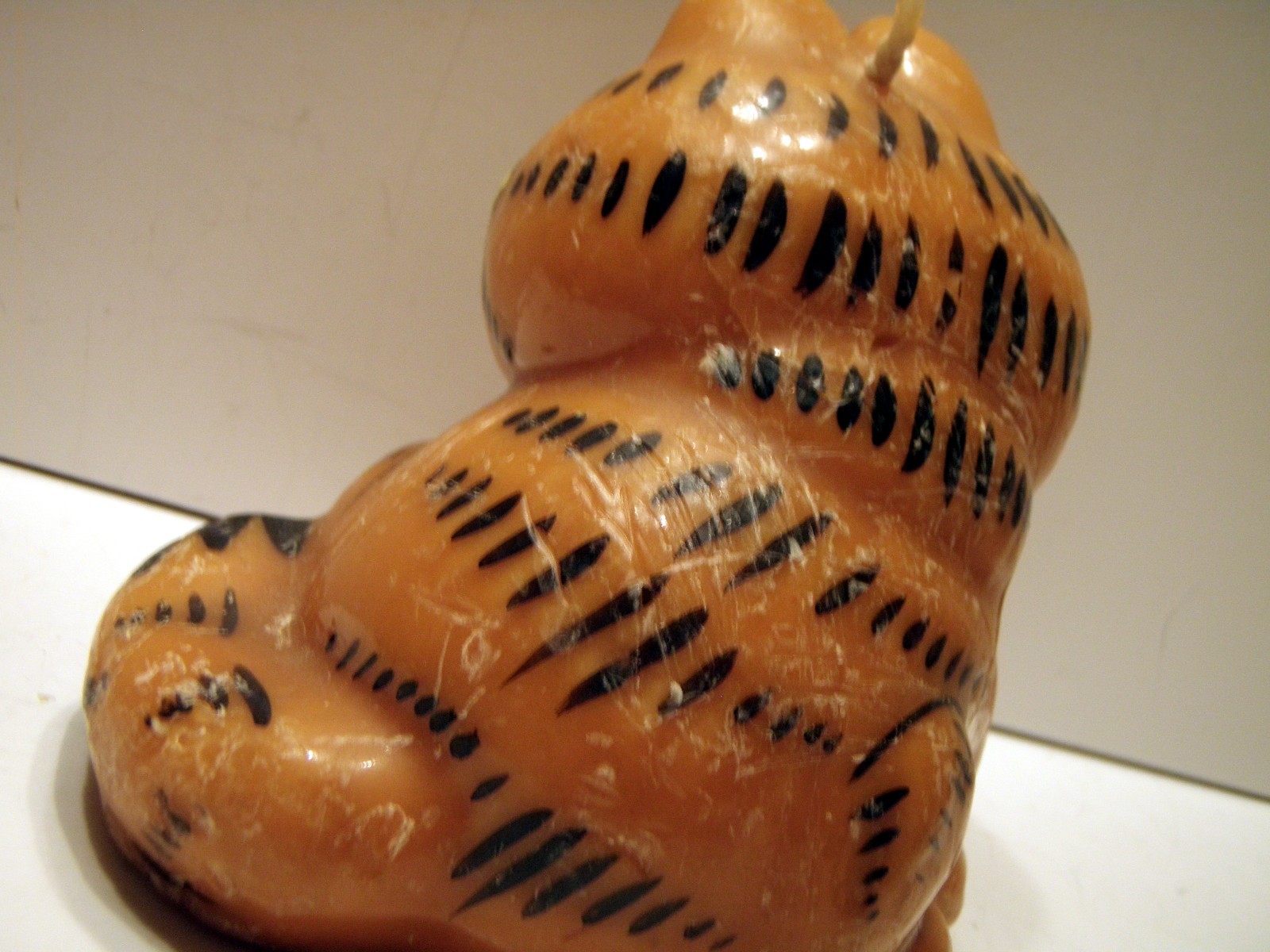 Vintage New Garfield Figure Cat Candle Scratched