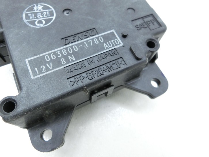 Infiniti M Q70 Y51 M35h Luftklappenstellmotor Stellmotor Pos.8 Infiniti M Q70 Y51 M35h 08.02.2012 063800-1780 gebraucht Vorschau 2