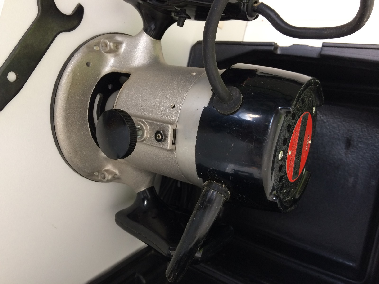 Sears Craftsman HD Router 315-17381 w/ Micrometer Depth Adjust, Case & Manual