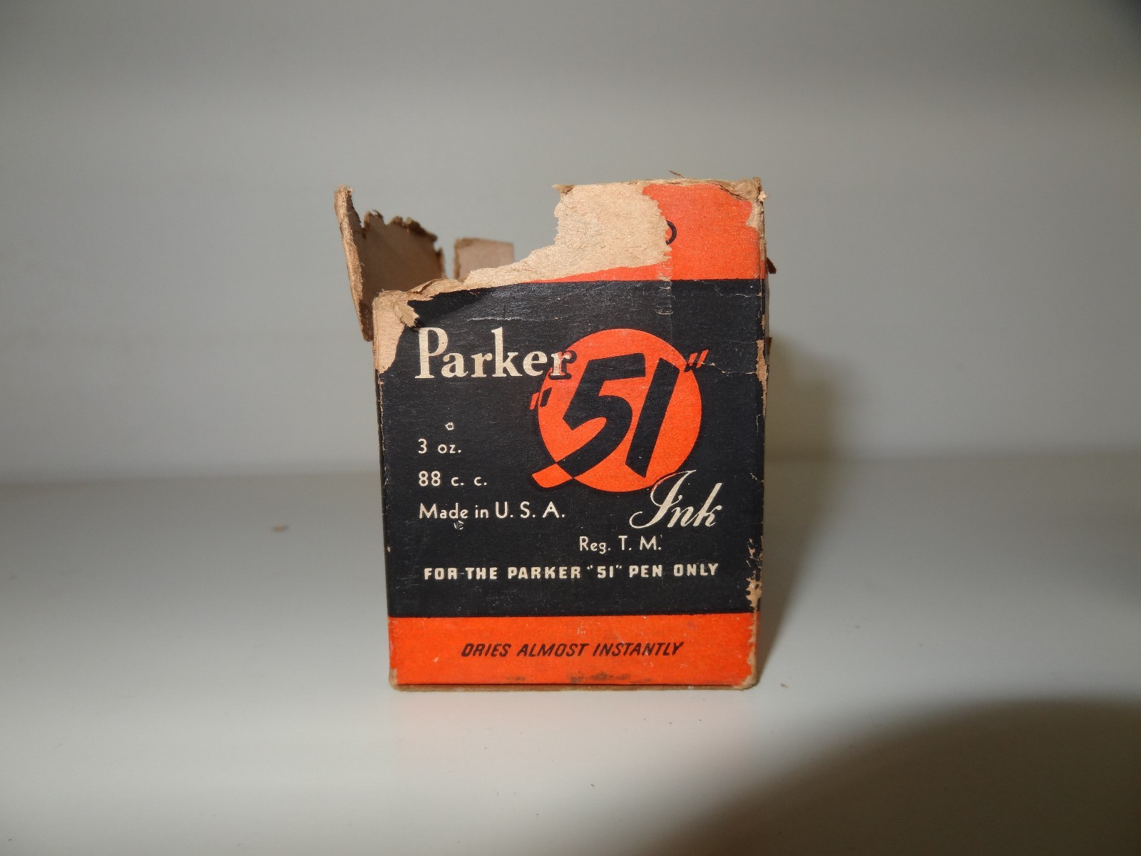 PARKER 51 CHINA RED INK BOTTLE **COLLECTIBLE** WITH ORIGINAL BOX