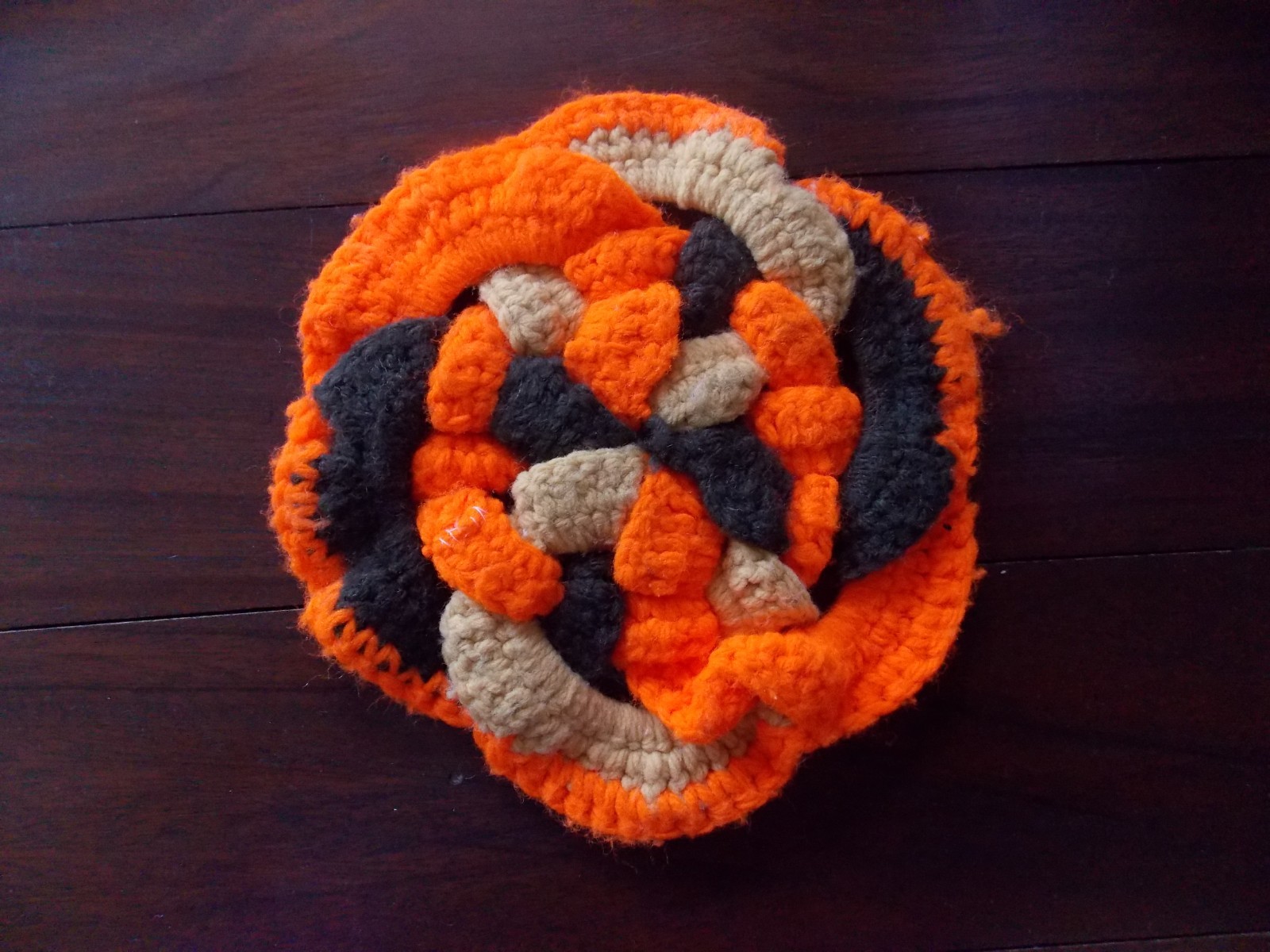 4 Vintage Crocheted Knitted Potholders 8