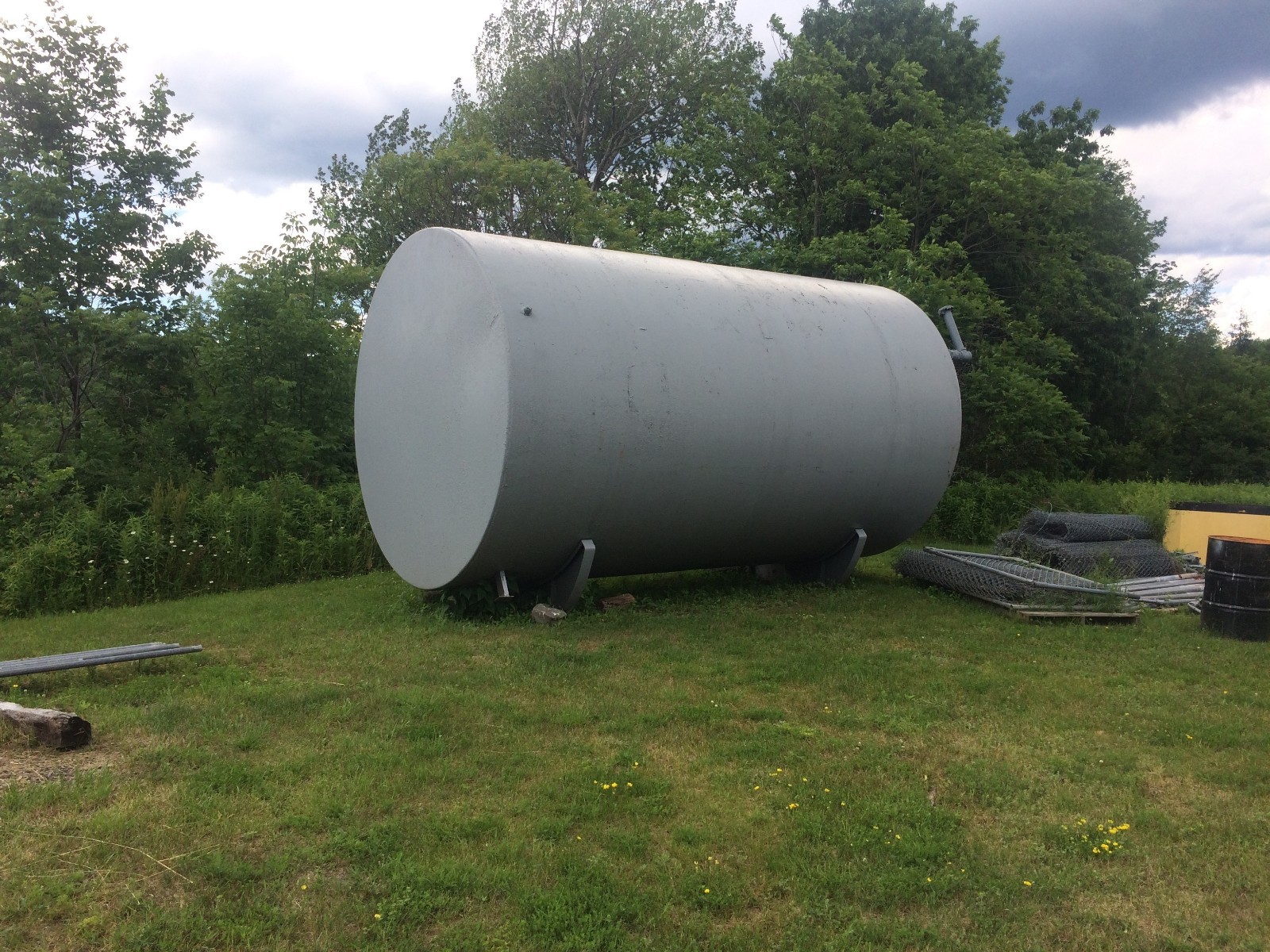Fuel Tank 10,000 gallon single wall with cradles