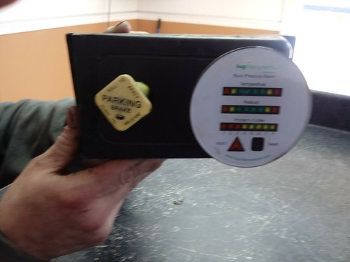 ミルコ Amazon.com: CFTGIW Front Upper Ball Joint MR496792 Metal