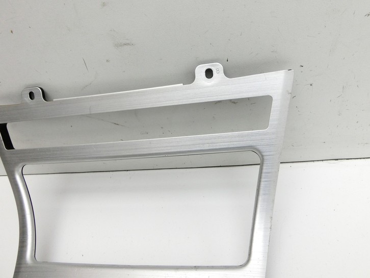 BMW X3 E83 LCI 06-10 Blende Einbaurahmen für Mittelkonsole BMW X3 E83 LCI 06-10 09.07.2008 3436481 51453436481 gebraucht Vorschau 3