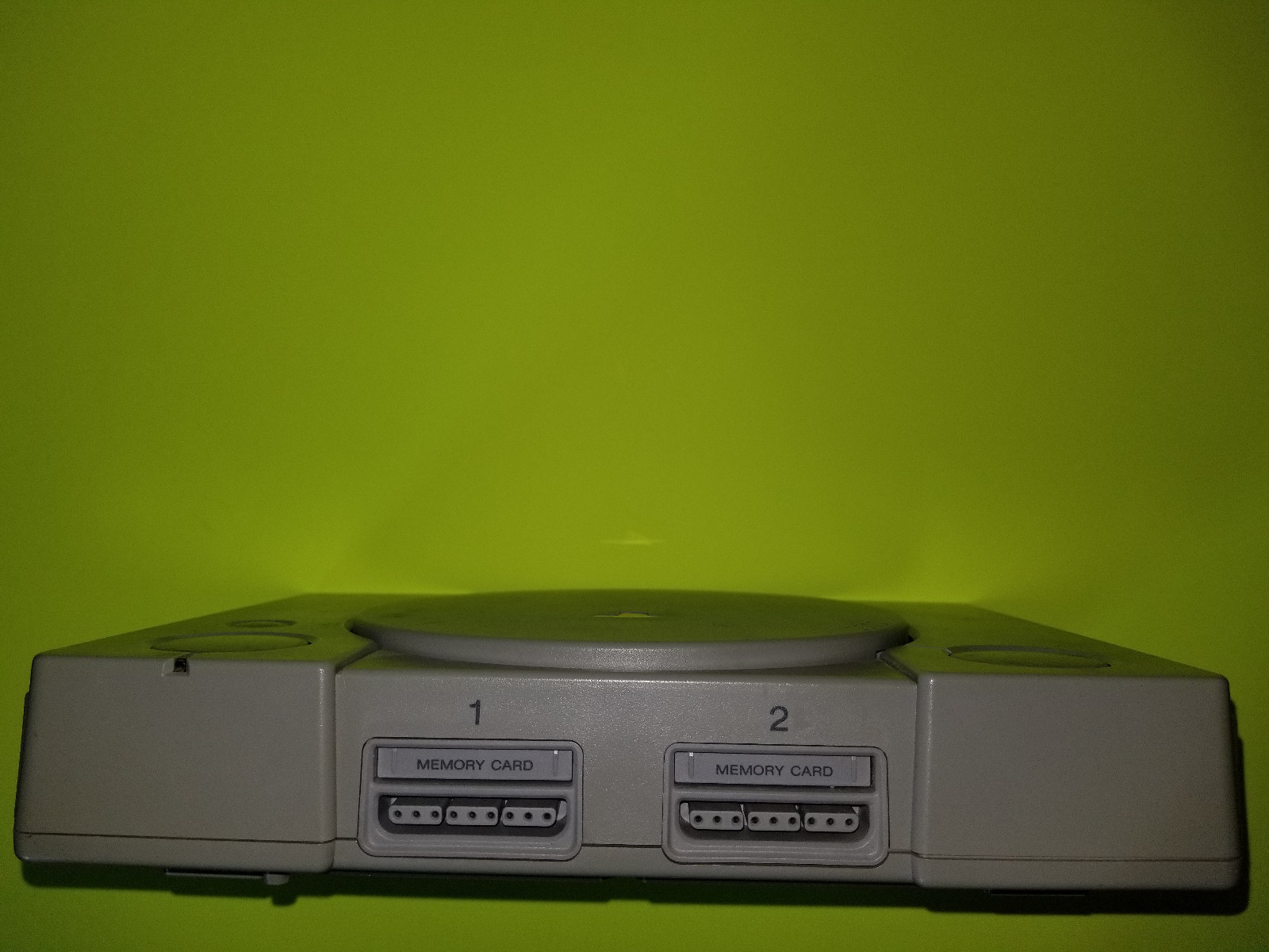 PlayStation 1 - Original - Video Game Console (5 Pictures)