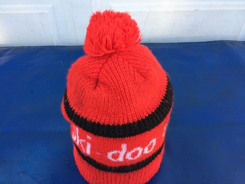 Vintage Skidoo Ski-Doo Snowmobile Black Red White Winter Knit Hat Beanie Toque