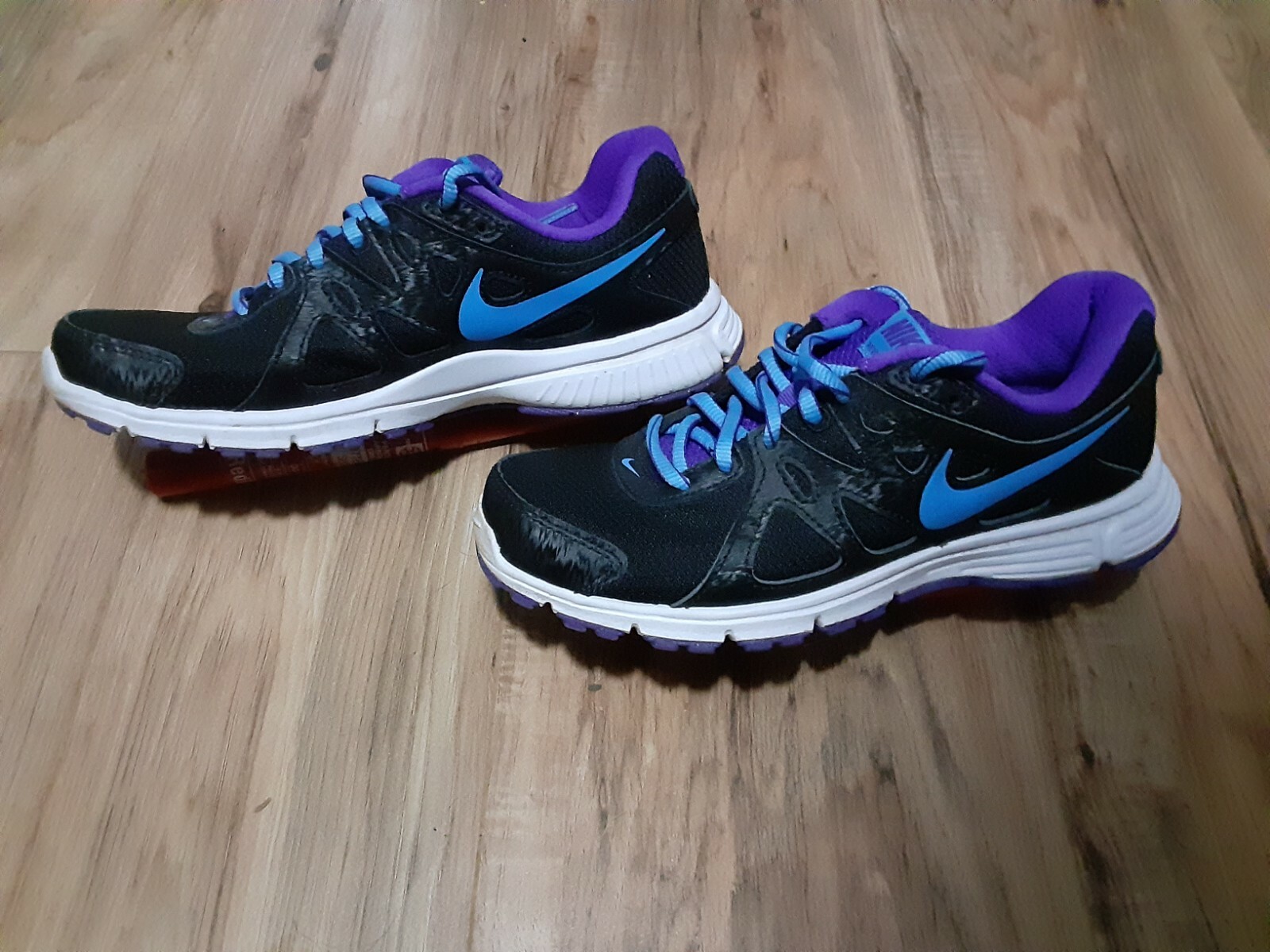 black purple running shoes