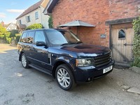LAND ROVER RANGE ROVER 4.4 TDV8 VOGUE SE FULL HISTORY 10 STAMPS 129K CRUISE A/C