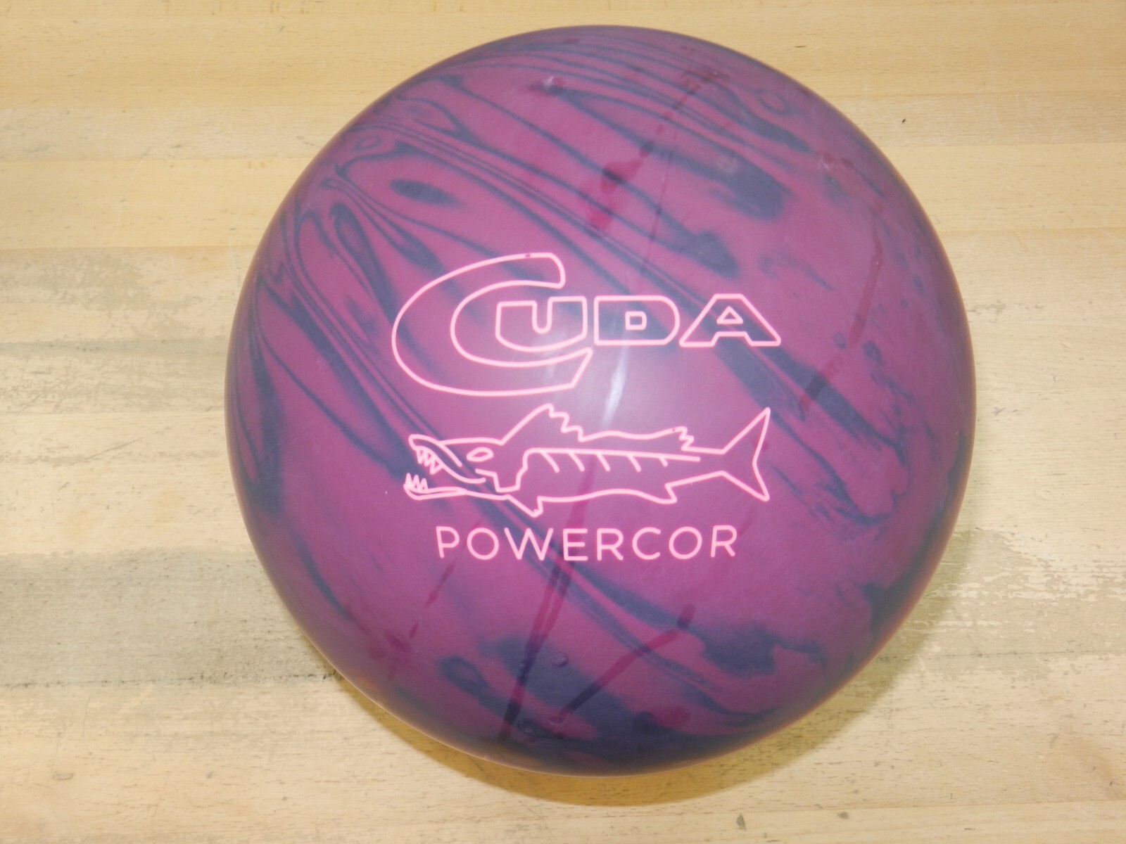 CUDA POWERCOR ボウリングボール
