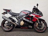 SUZUKI GSXR750 ** PIPE WORX EXHAUST - TAIL TIDY - CRASH PROTECTORS **