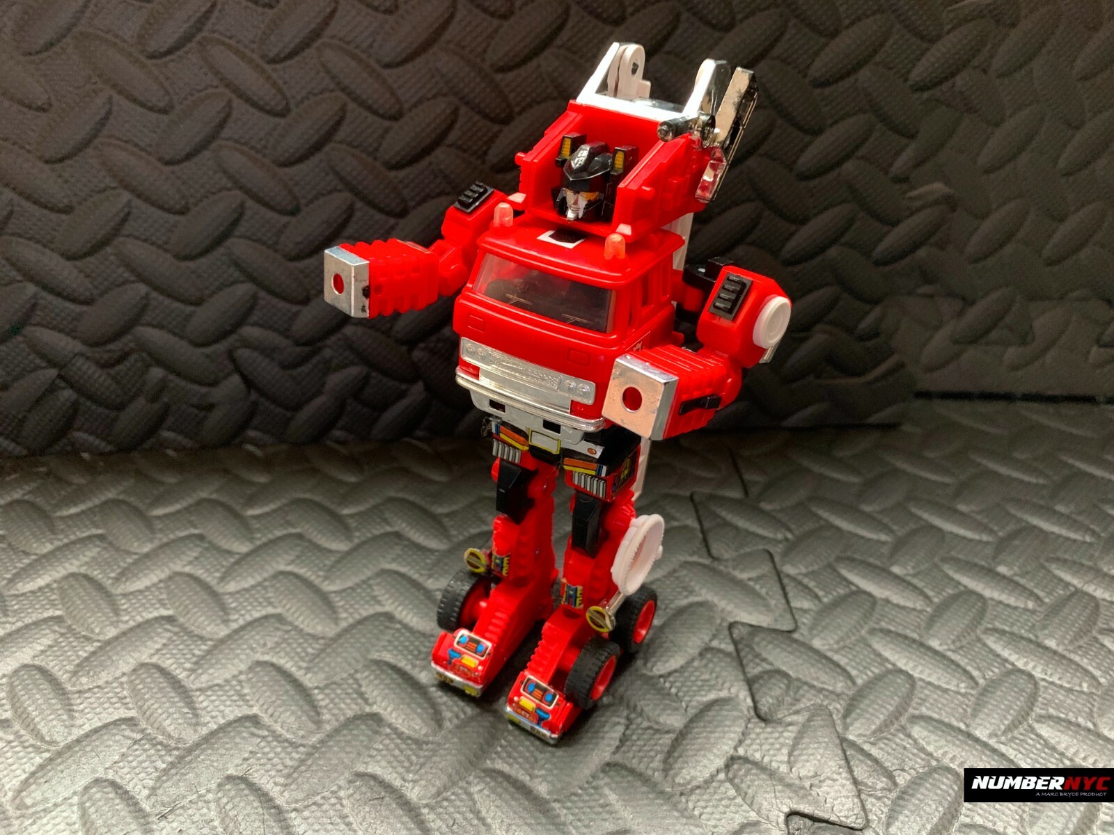 トランスフォーマー インフェルノ G1 ジャンク品　タカラ Vintage INFERNO G1 FIRE TRUCK TRANSFORMERS TAKARA HASBRO