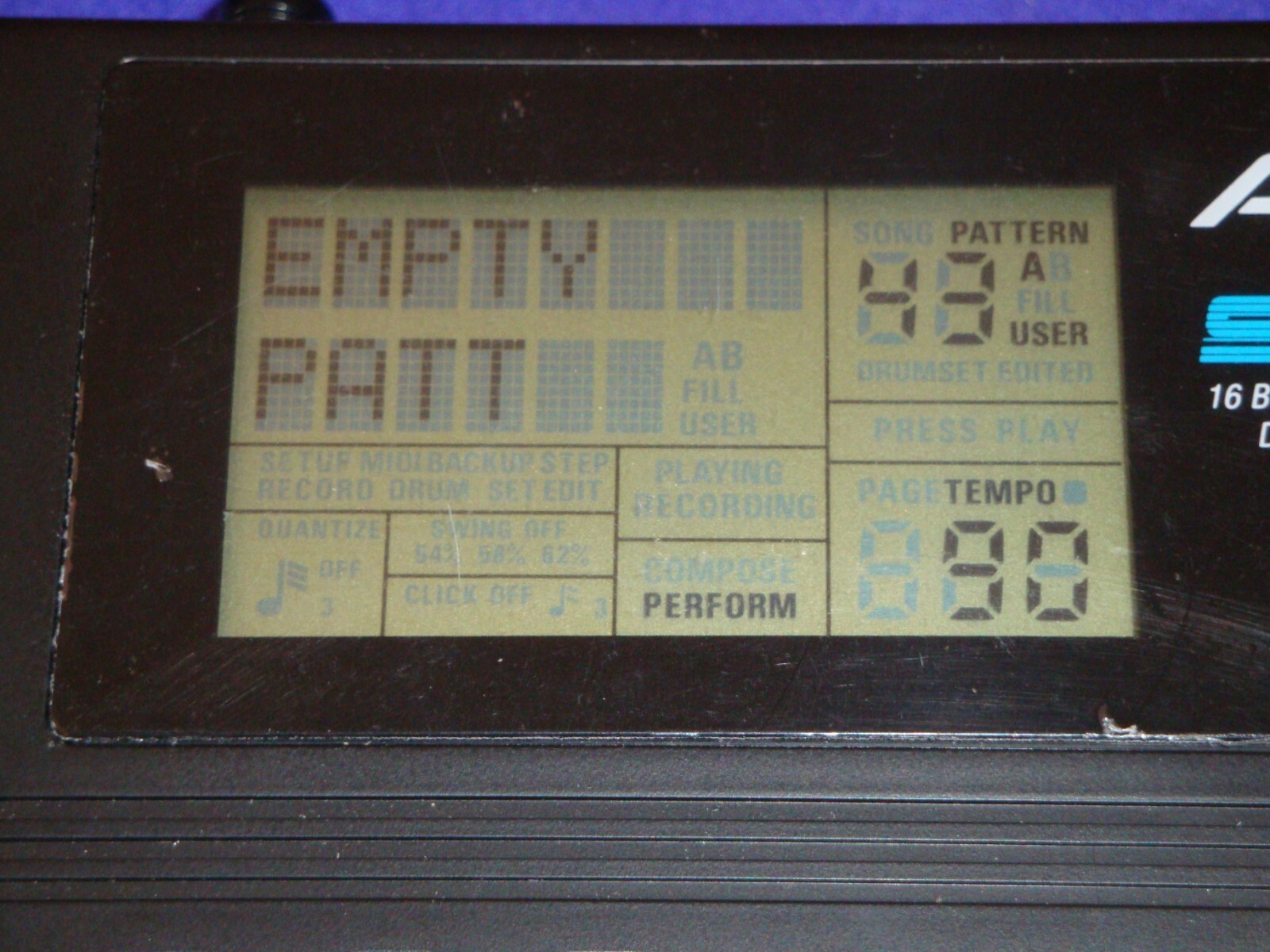 Alesis SR-16 Drum Machine,16 BIT STEREO DRUM MACHINE