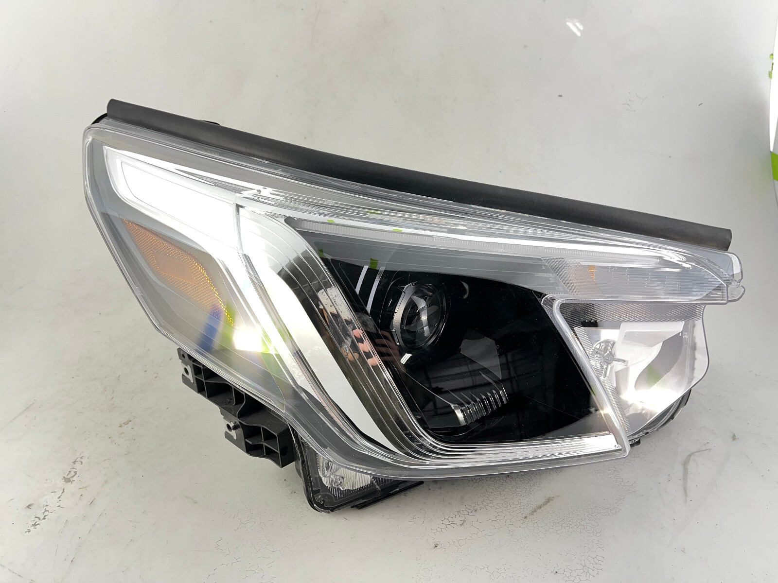 OEM| 2023 - 2024 Subaru Forester LED Headlight (Right