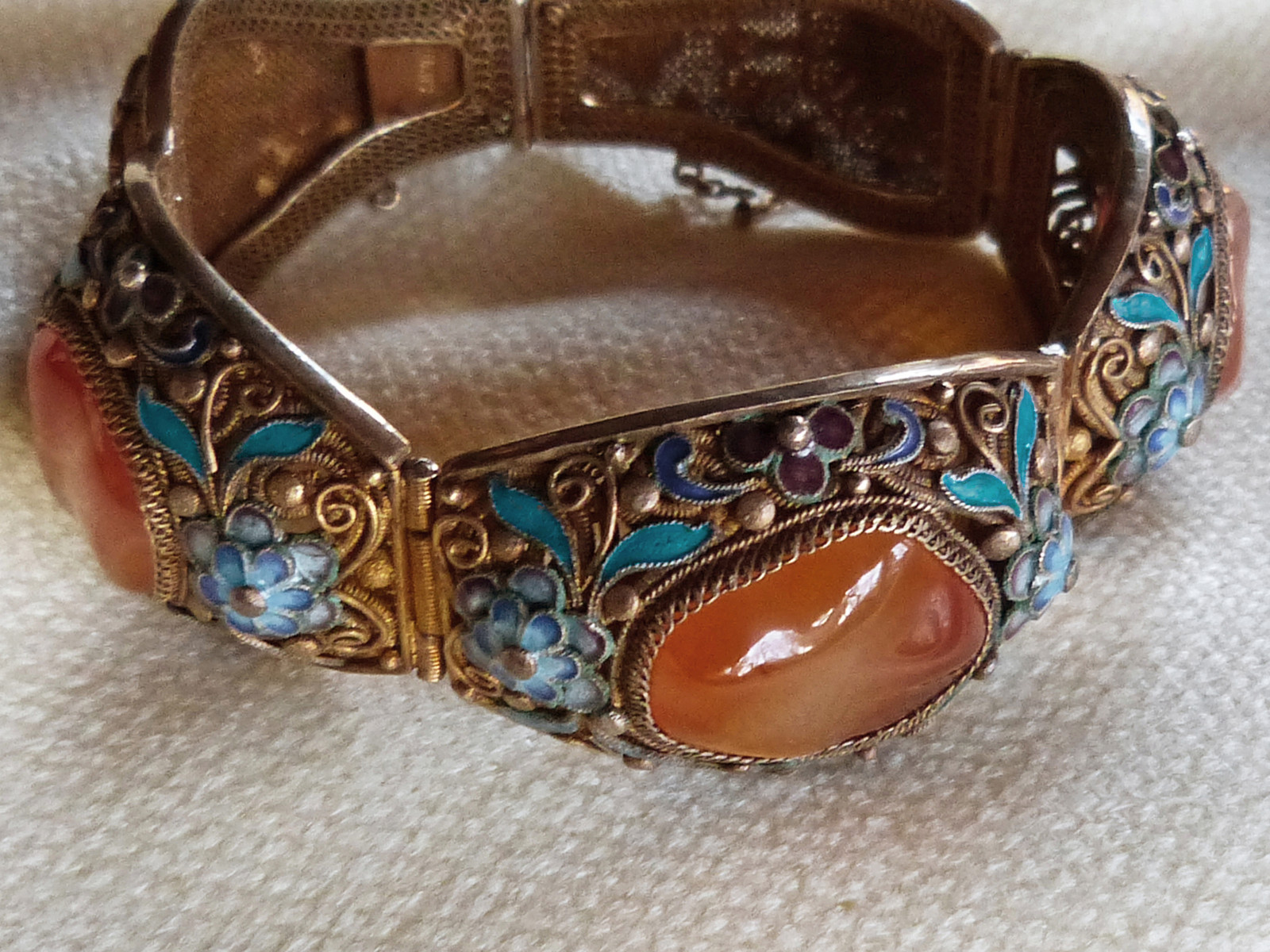 HANDCRAFTED GENUINELY VINTAGE CARNELIAN AND CHINESE CLOISONNÉ VERMEIL BRACELET