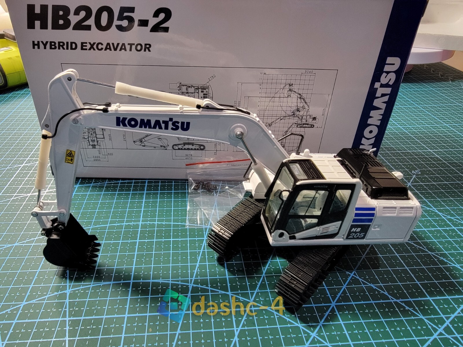 KOMATSU HB205-2 Hybrid