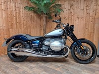 BMW R 18 OPTION 719 - IRIDESCENT PAINT - 1300 MILES - STUNNING! **RESERVED**