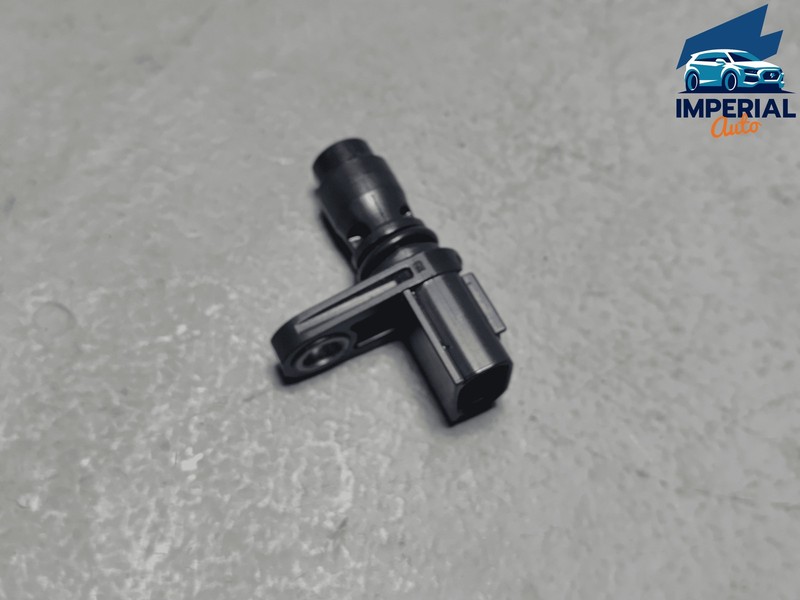 Used 2019-2025 Toyota Corolla Engine Camshaft  Position Sensor OEM