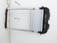 Peugeot 2008 I 16-19 Innenteil Sonnenschutz Rollo für Schiebedach Rahmen Peugeot 2008 I 16-19 30.06.2016 1610221980... Vorschau 4