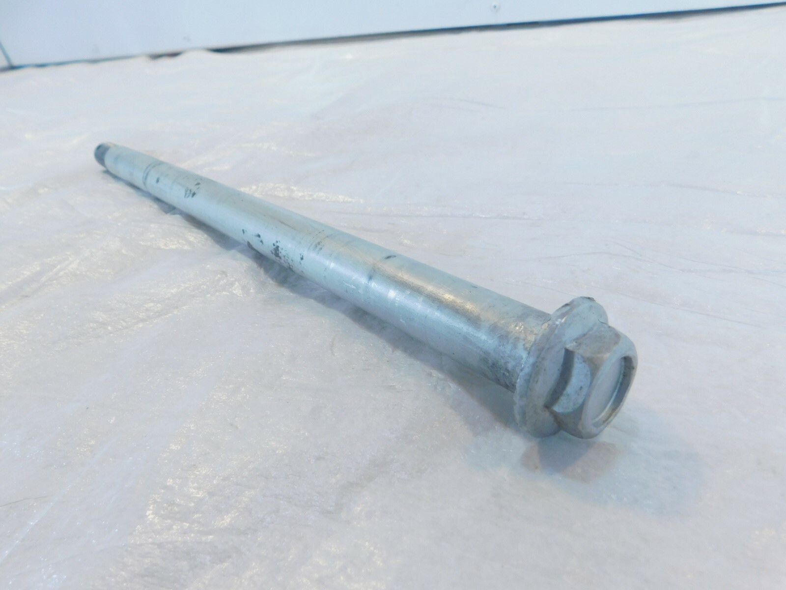 品揃え豊富で Kawasaki 16 2016 Z800 Bolt Axle Rim Wheel Rear ZR800 ABS 自転車本体