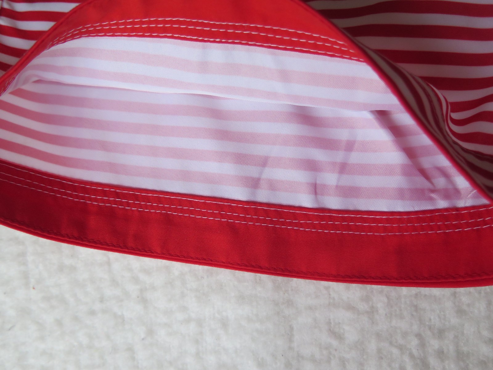 Tommy Hilfiger Boy's Stripe Boardshorts - Size L (16/18) - NWT - MSRP$39.50