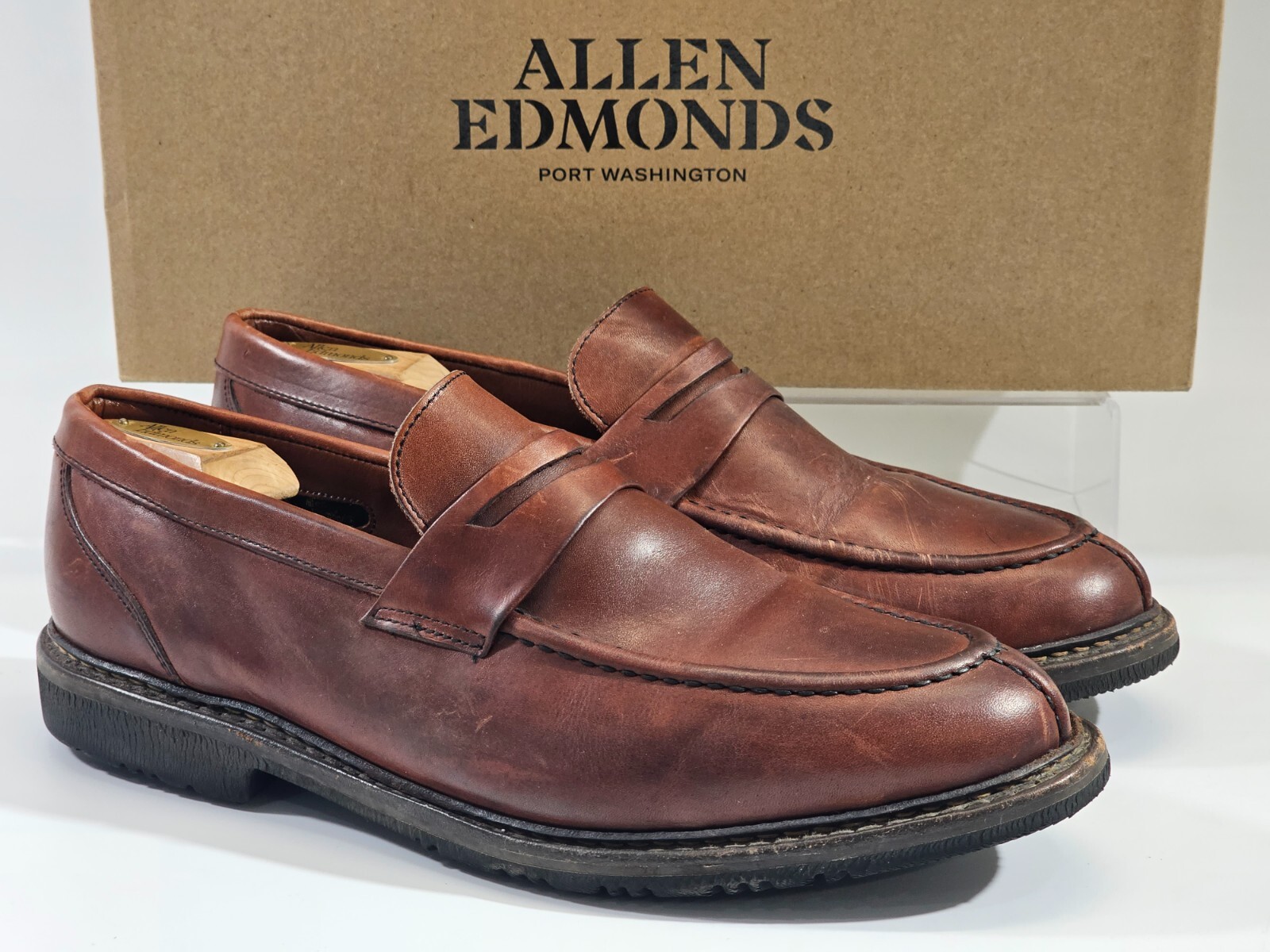 WN Men's Size 10.5 Allen Edmonds Winnetka Brown Leather WN Men's Size 10.5 Allen Edmonds Winnetka Brown Leather