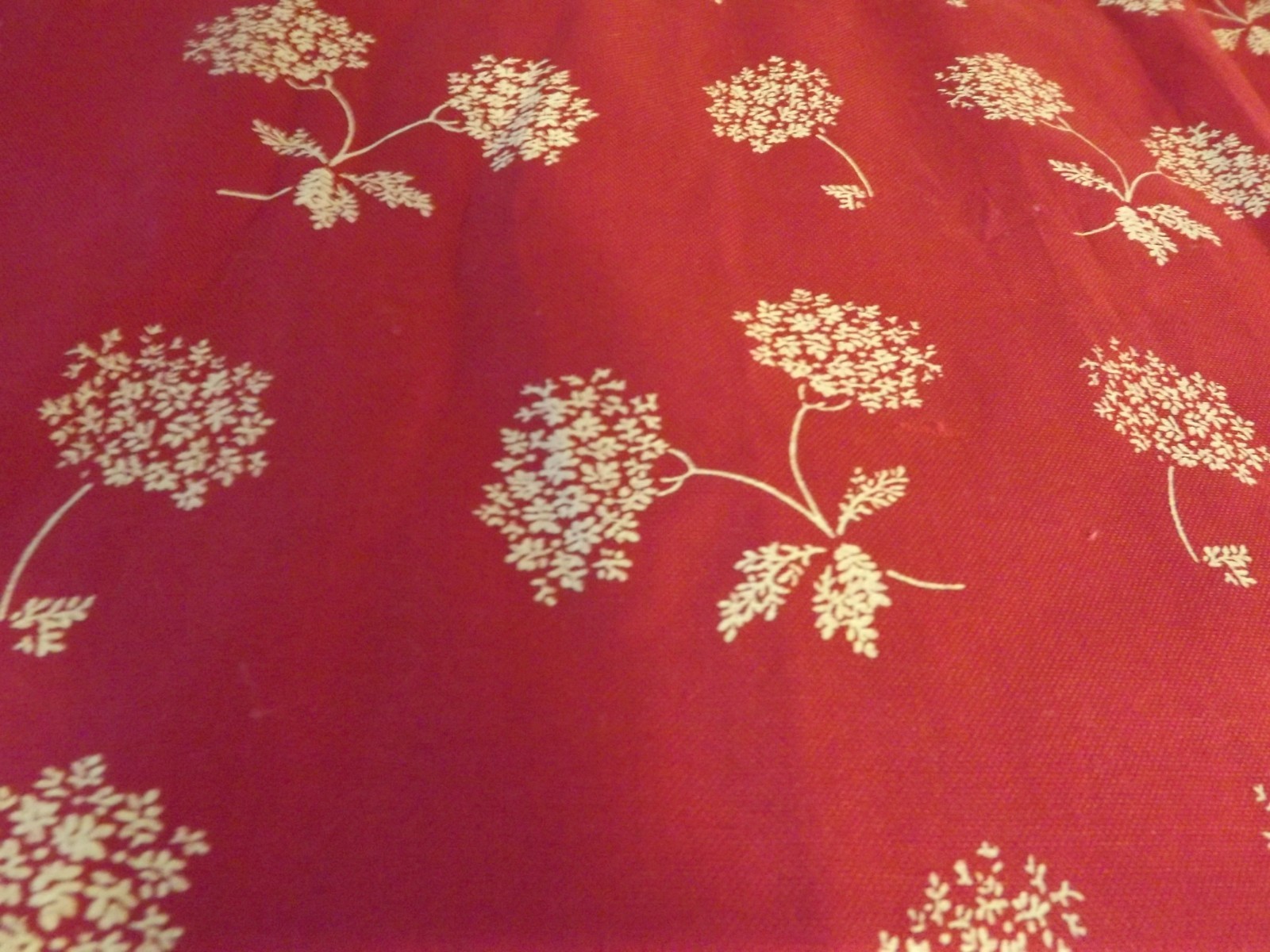 LOUIS HORNICK CRANBERRY RED VALANCE GOLD FLORAL SCALLOPED HEMLINE 58Wx15.5