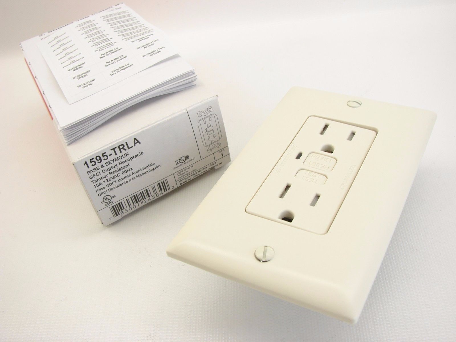 PASS & SEYMOUR 1595-TRLA Tamper Resistant GFCI Duplex