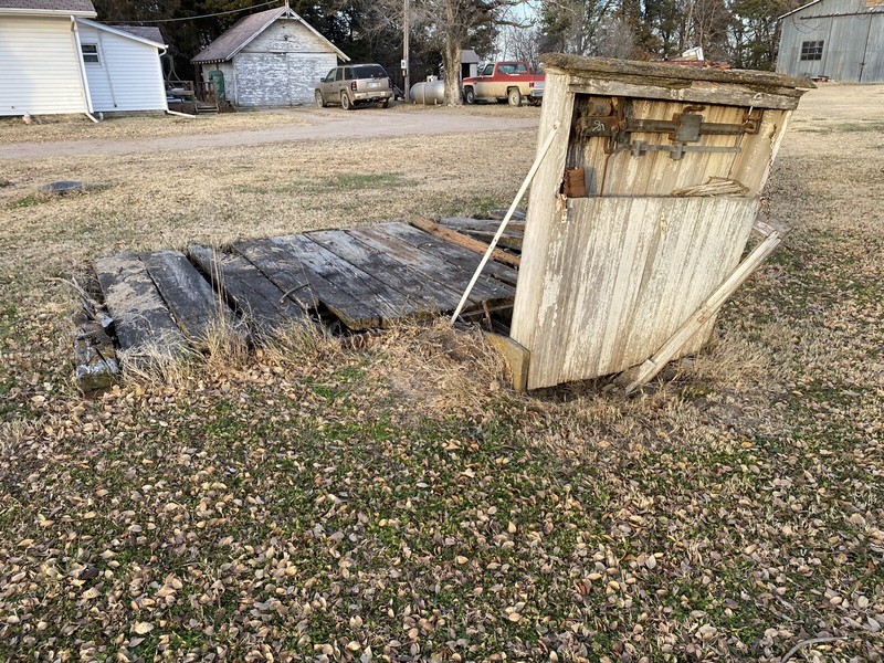 Mcdonald Pitless Moline Plow Co. COMPLETE SCALE - Shipping Available