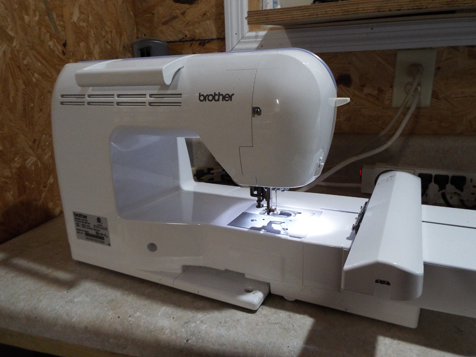 Brother PE770 Computerized Sewing Machine(embroidery Machine)
