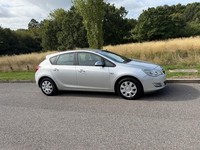 Vauxhall Astra 1.7 CDTi Exclusiv 5dr - 35 TAX DIESEL MANUAL 2012/61