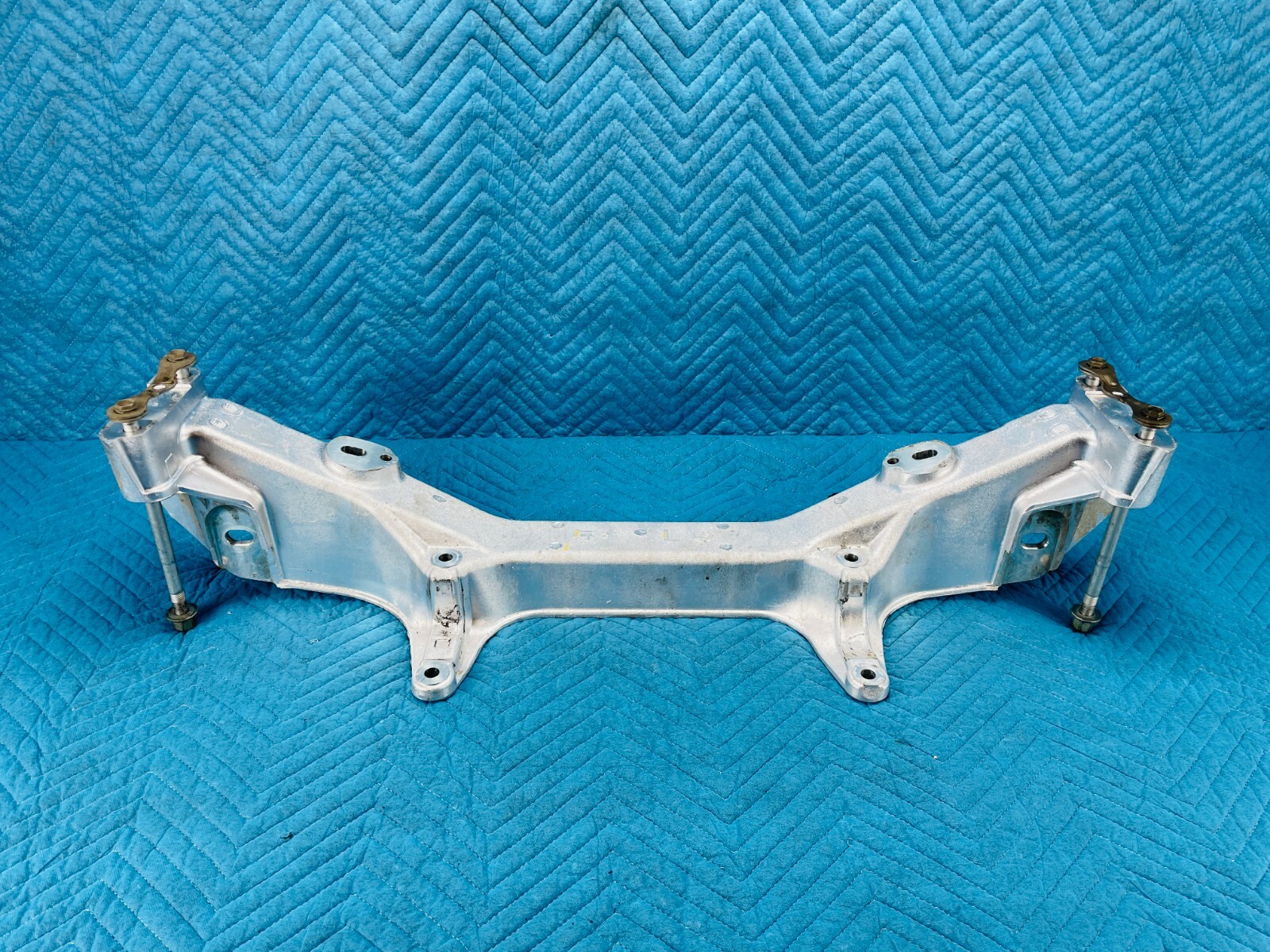 Lexus LS400 Front Crossmember Sub-Frame w/ Mounting Bolts